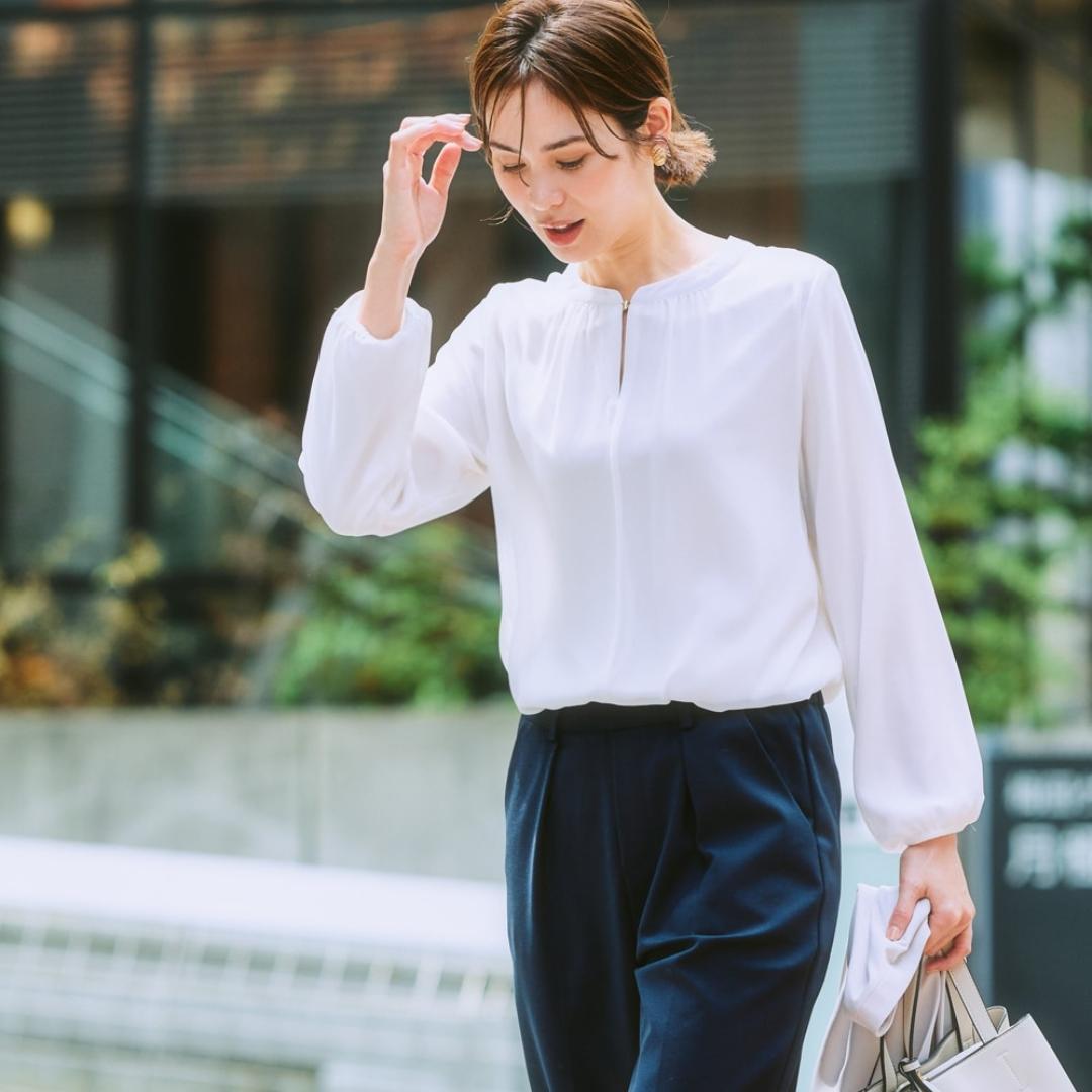 Atasan Blouse Wanita Lengan Panjang (JPN53 TUCK HOOK BLOUSE)