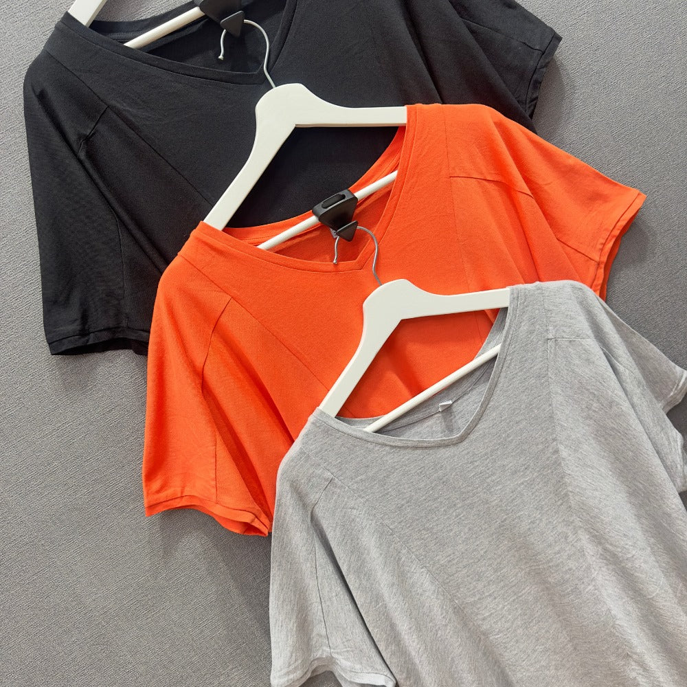 Atasan Kaos Wanita Lengan Pendek (UNQ403 VEE DRAPE TOP)